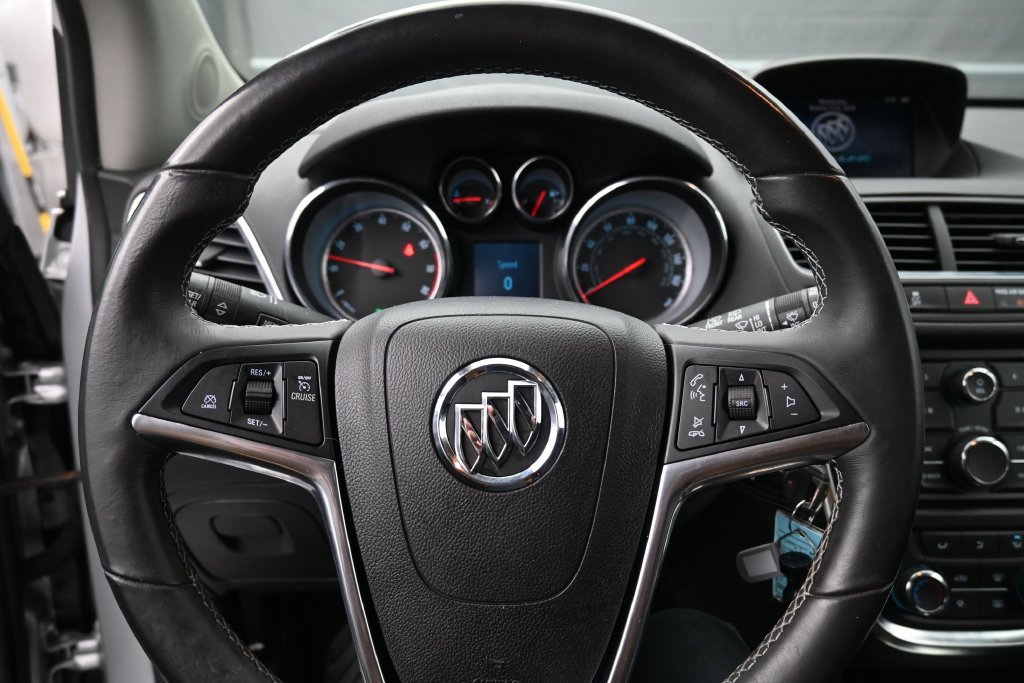 Used 2015 Buick Encore FWD image 33