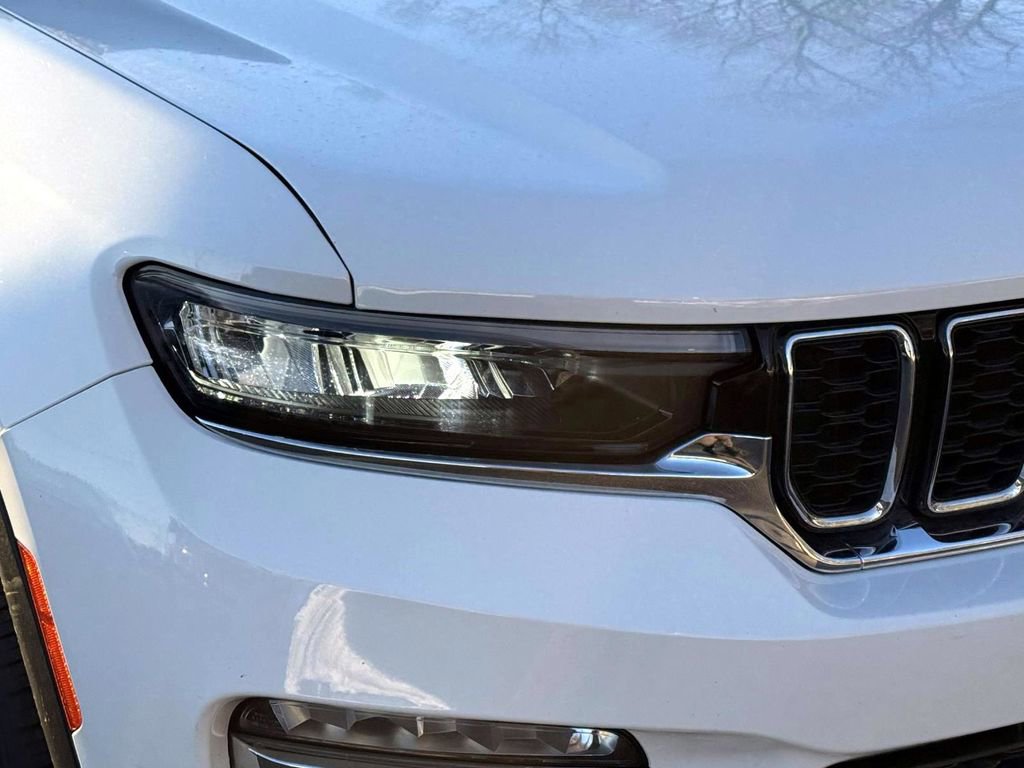 Used 2024 Jeep Grand Cherokee Limited 4xe image 9