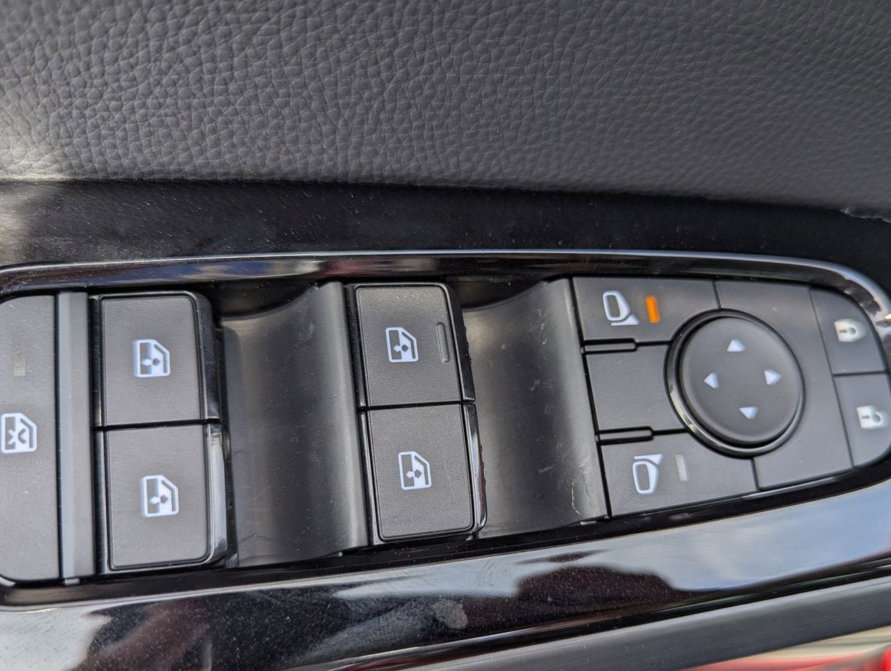 New 2026 Nissan Pathfinder SL AWD/4WD image 14