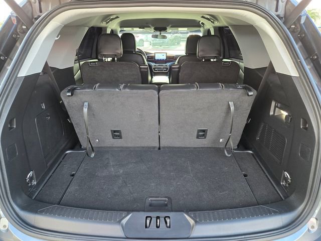 Used 2023 Ford Explorer XLT w/ Equipment Group 202A image 19