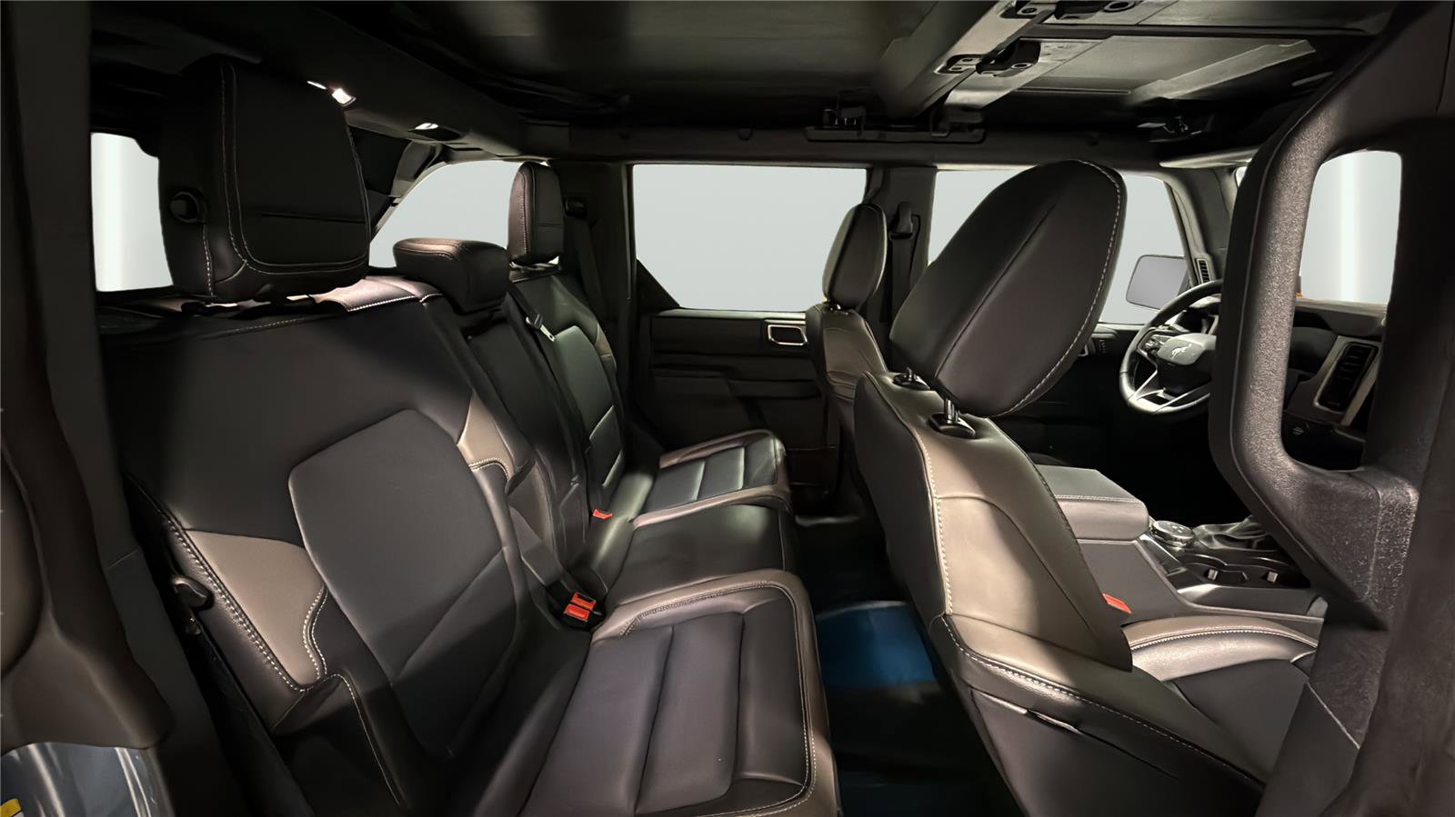 Used 2025 Ford Bronco Outer Banks AWD/4WD image 15