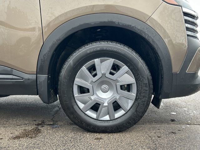 Used 2025 Nissan Kicks S image 10