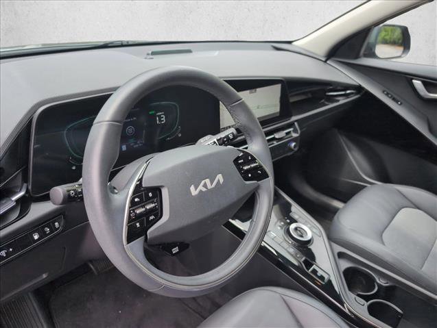 Used 2023 Kia Niro EX FWD image 9