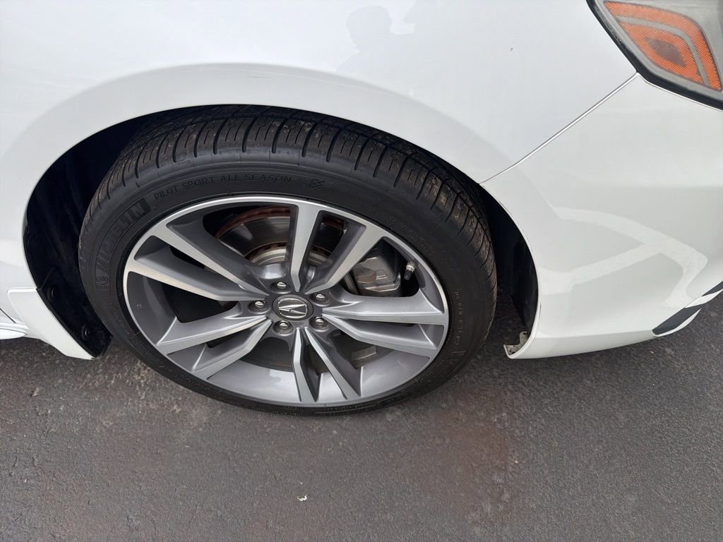 Used 2019 Acura TLX V6 w/ Technology Package FWD image 3