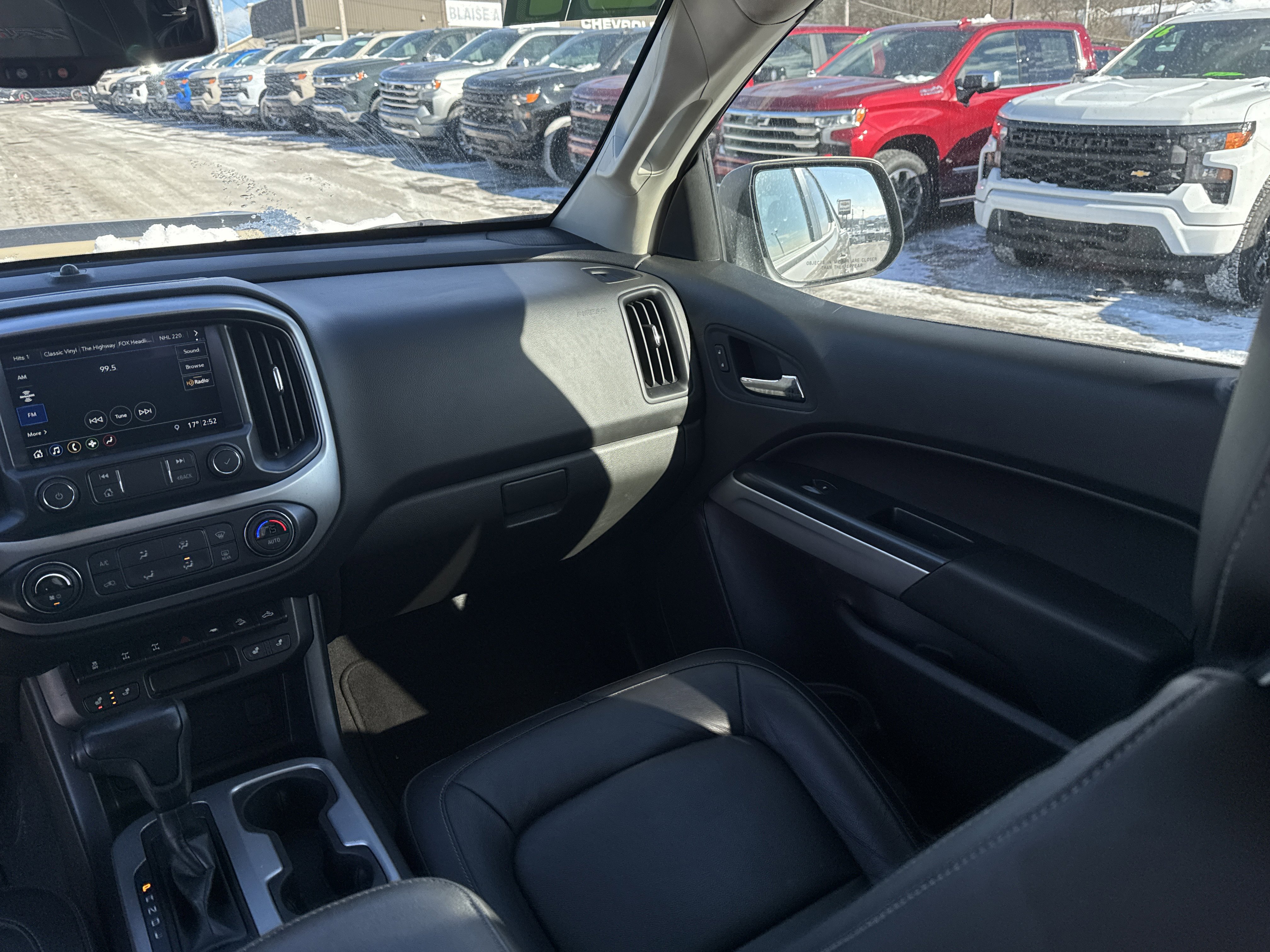 Used 2021 Chevrolet Colorado ZR2 w/ ZR2 Dusk Special Edition image 14