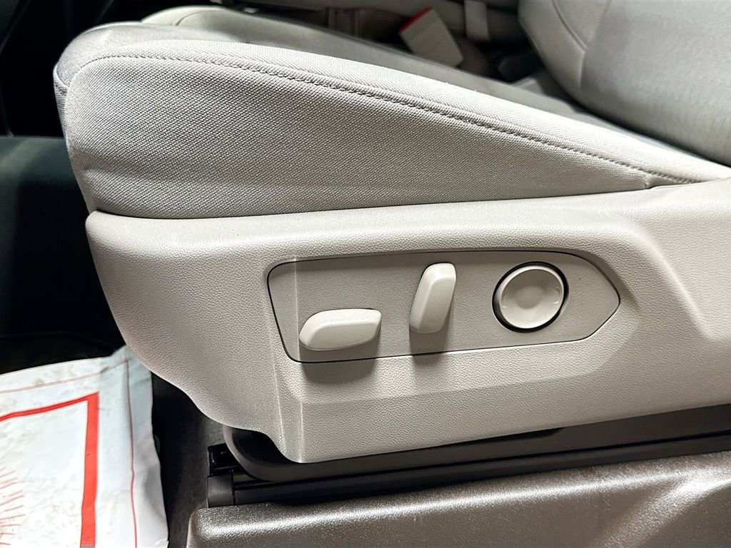 New 2026 GMC Sierra 1500 SLE w/ Preferred Package image 19