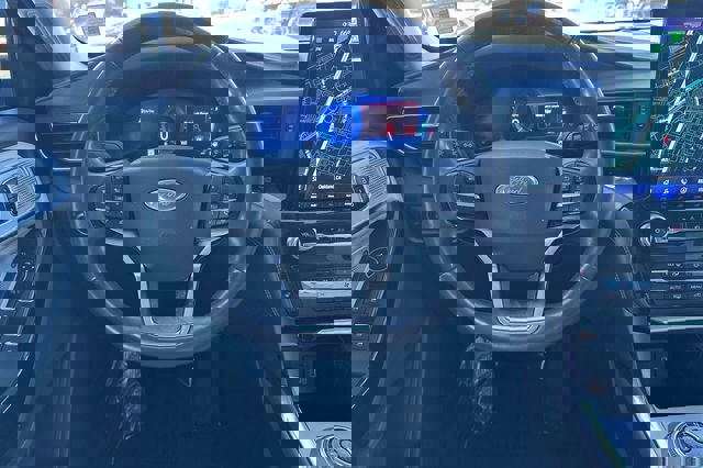 Used 2022 Ford Explorer Platinum w/ Equipment Group 601A image 16