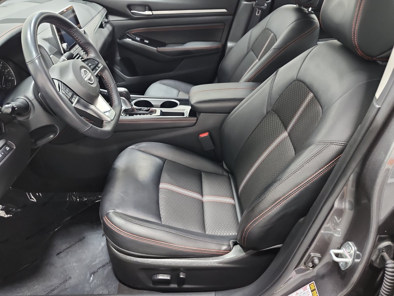 Used 2023 Nissan Altima 2.5 SR FWD image 9