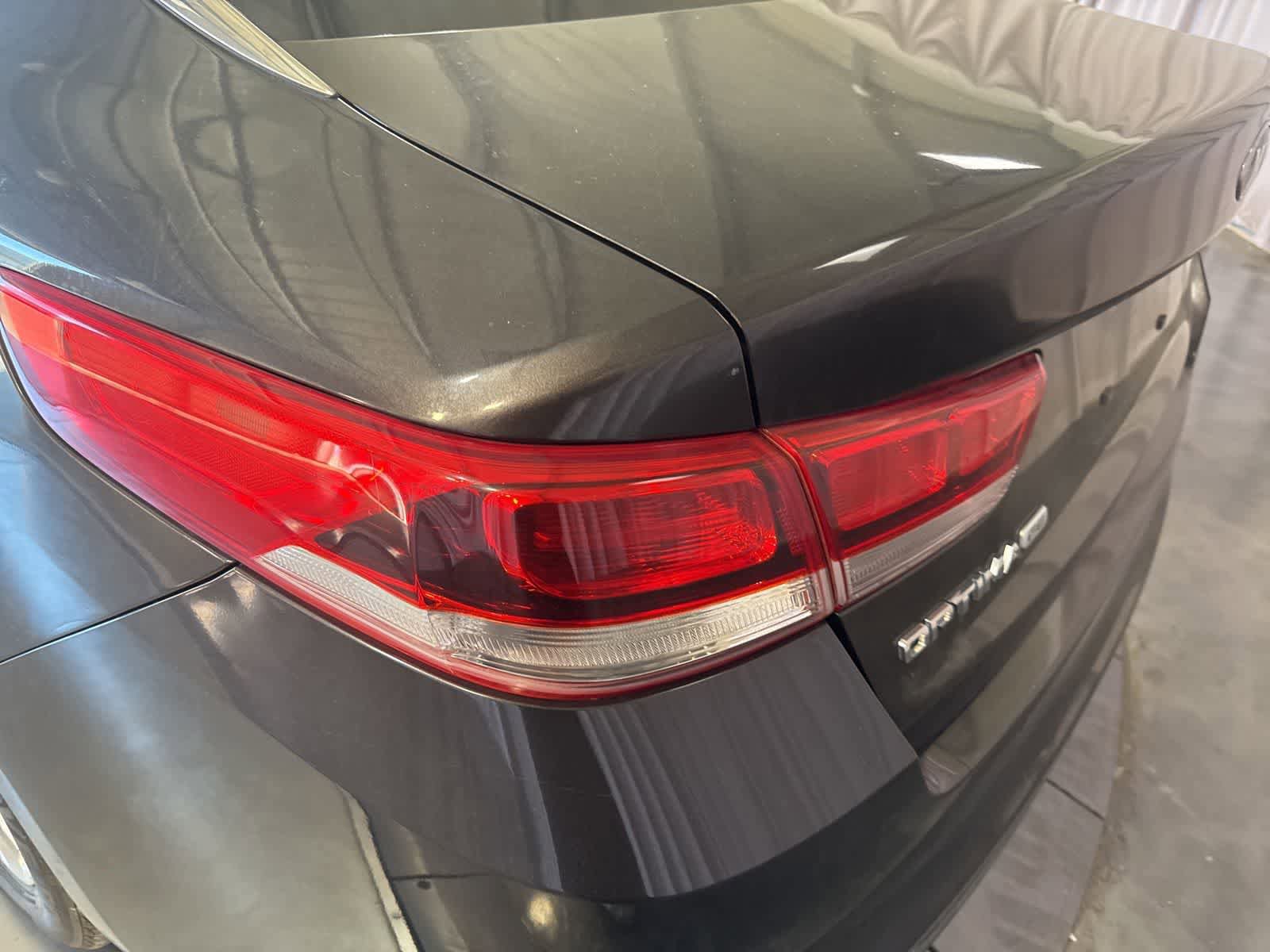 Used 2018 Kia Optima LX FWD image 9