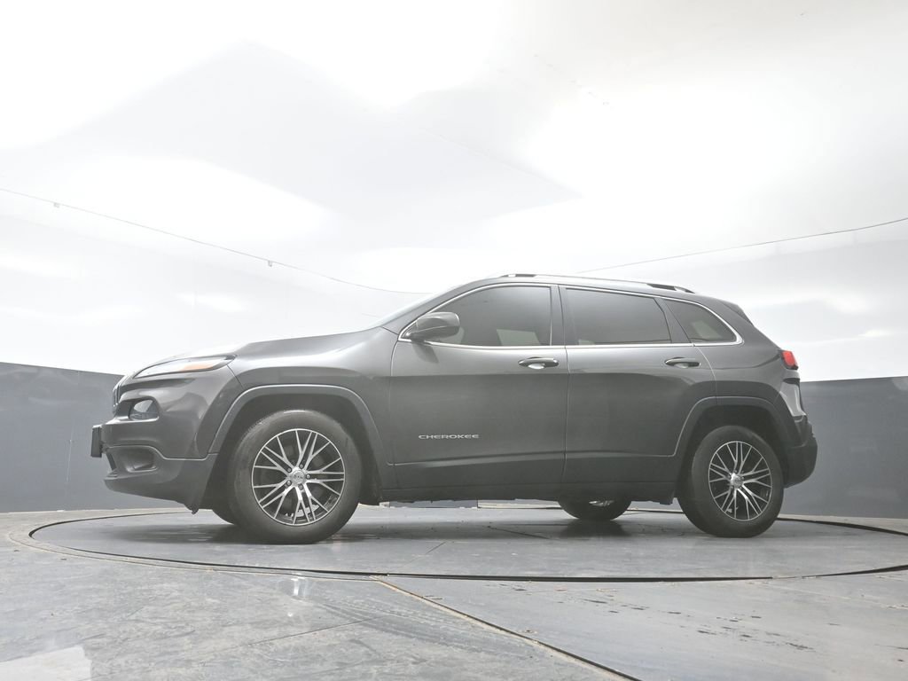 Used 2016 Jeep Cherokee Latitude image 49