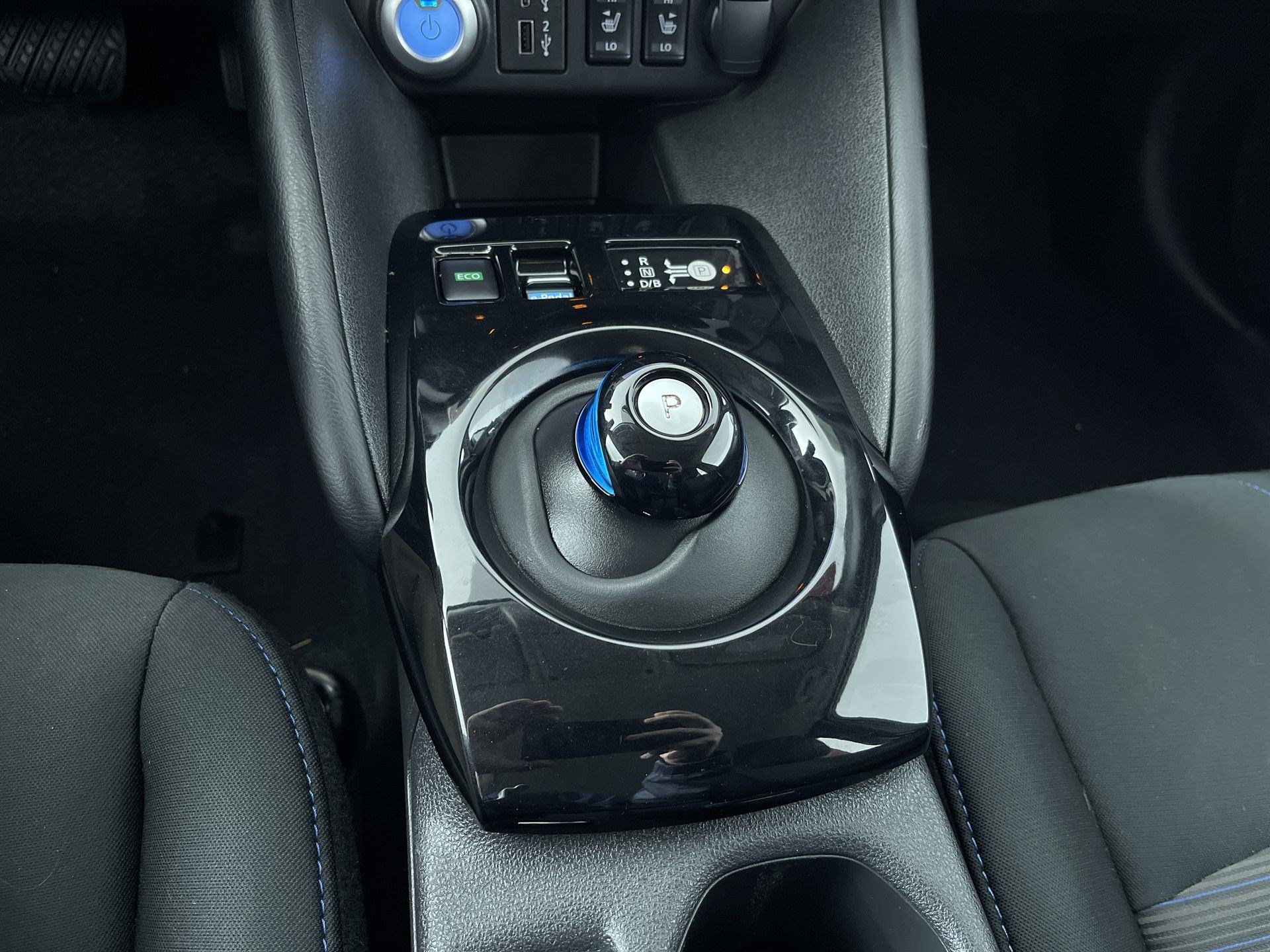 Certified 2025 Nissan Leaf SV Plus FWD image 22