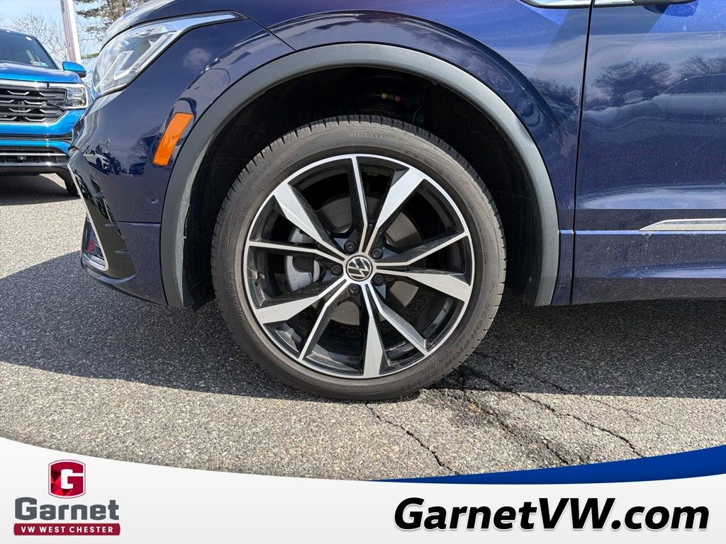 Certified 2023 Volkswagen Tiguan SEL R-Line image 27