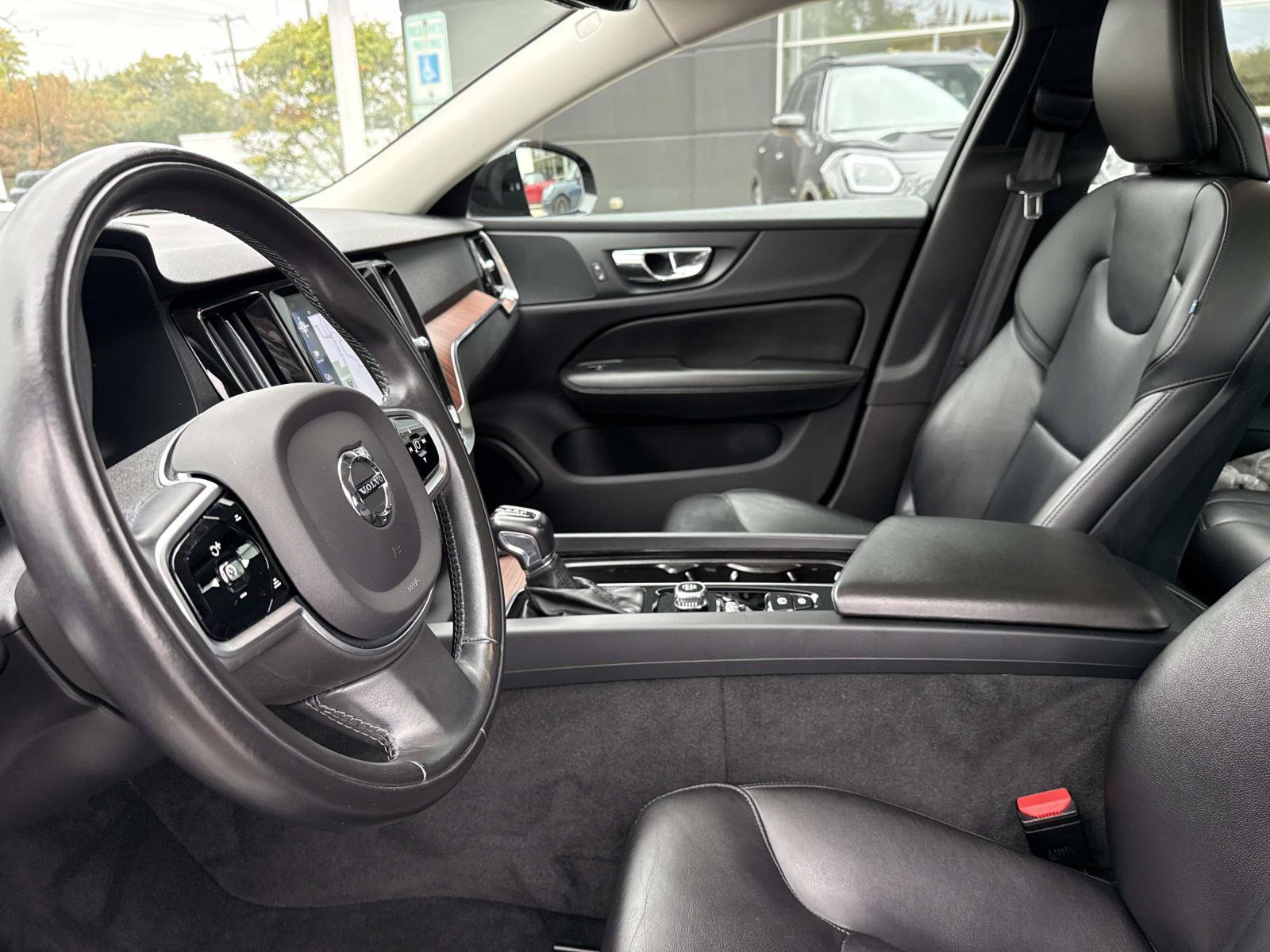 Used 2019 Volvo S60 T5 Momentum w/ Premium Package FWD image 24