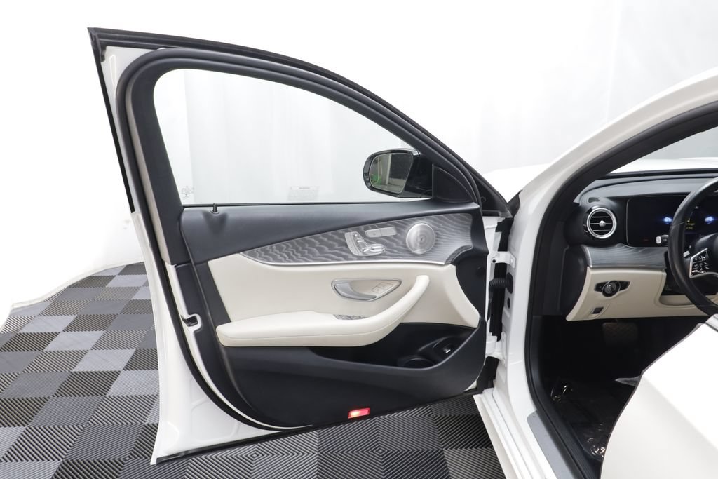 Used 2021 Mercedes-Benz E 350 Sedan w/ Premium Package image 5