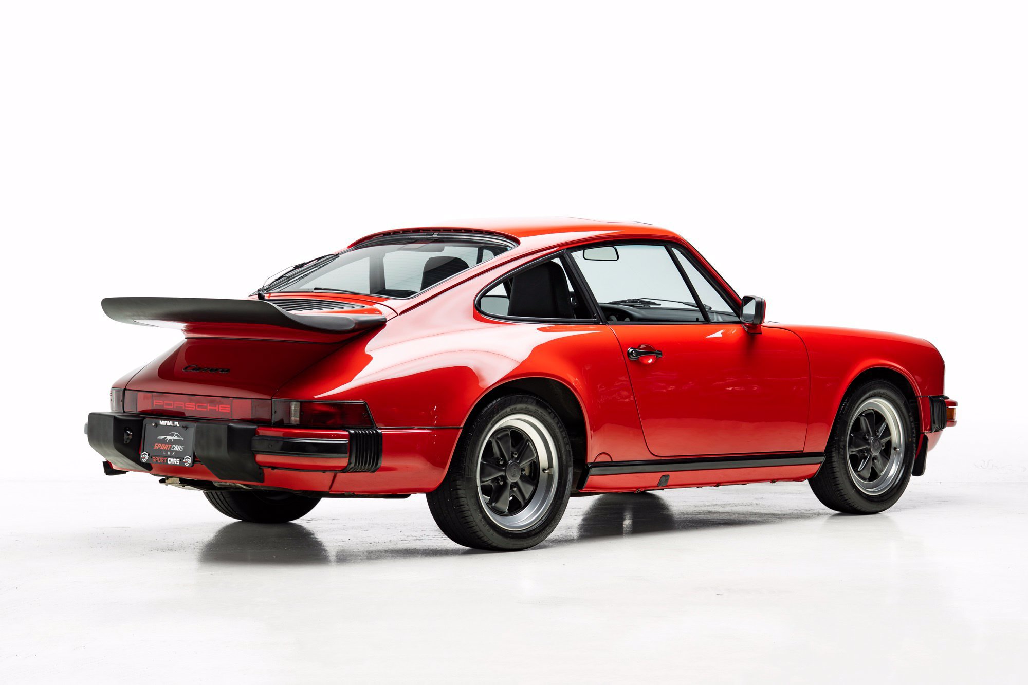 Used 1987 Porsche 911 Carrera RWD image 6