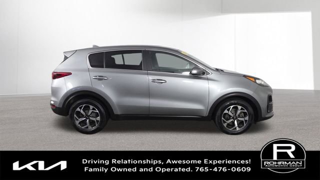 Used 2021 Kia Sportage LX image 2