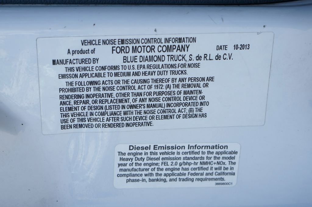 Used 2013 Ford F750 2WD Regular Cab Super Duty image 53