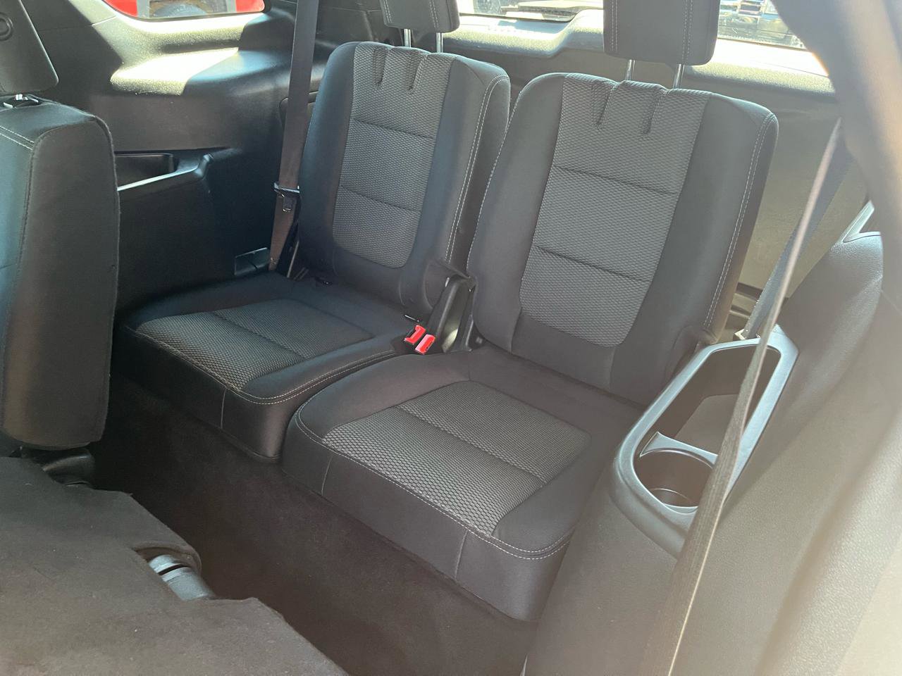 Used 2018 Ford Explorer XLT w/ Equipment Group 201A AWD/4WD image 27