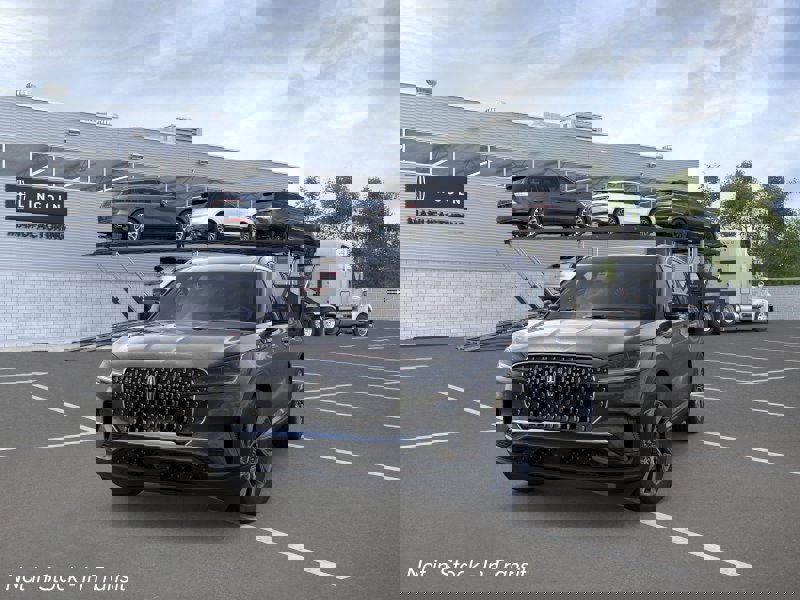 New 2026 Lincoln Aviator AWD image 2