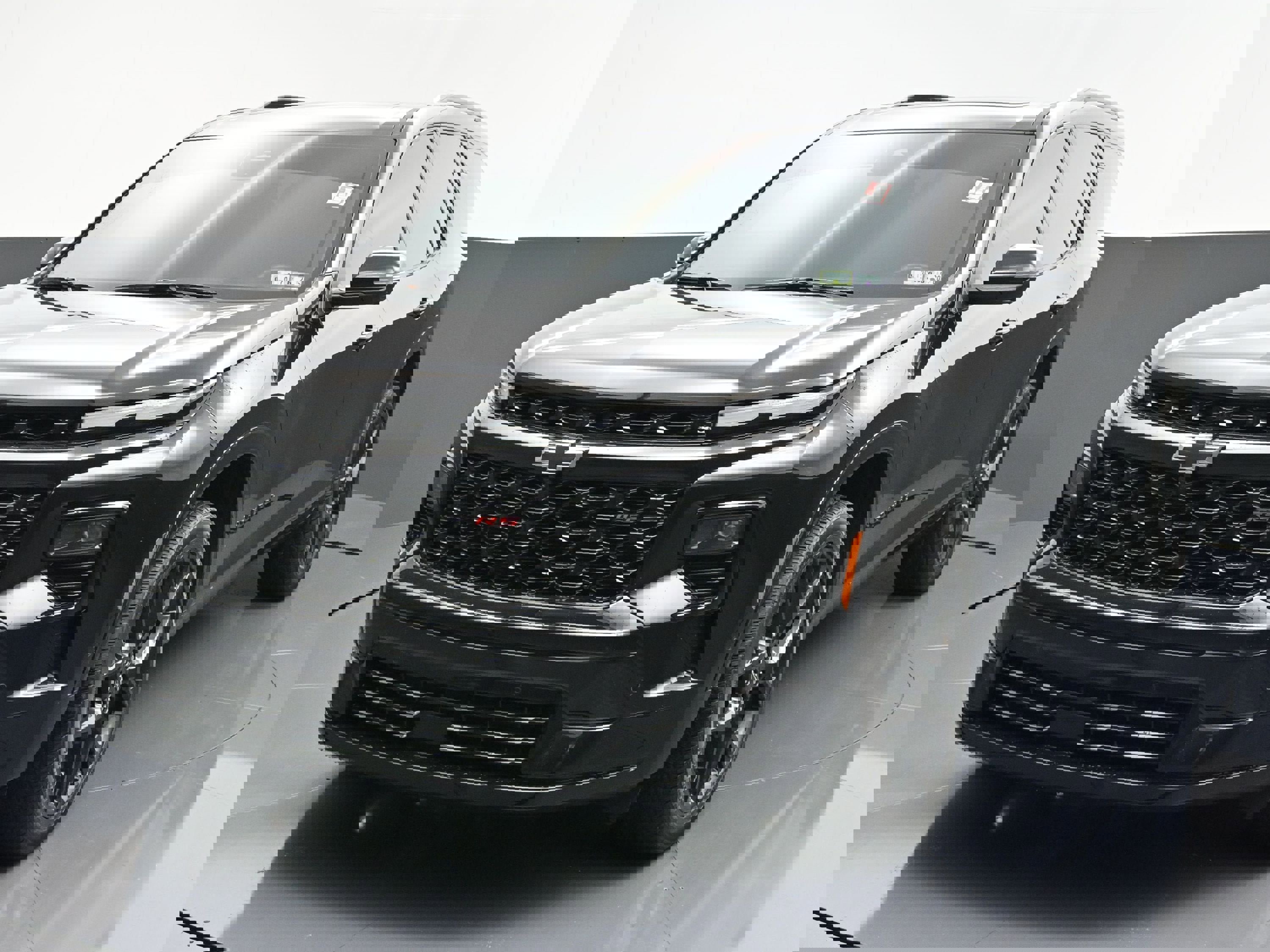 Certified 2024 Chevrolet Traverse RS w/ LPO, Floor Liner Package image 3