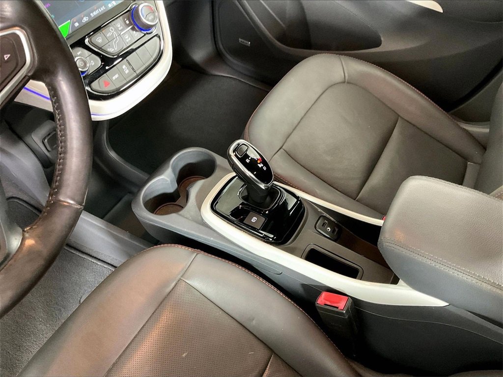 Used 2018 Chevrolet Bolt Premier w/ Driver Confidence II Package image 26