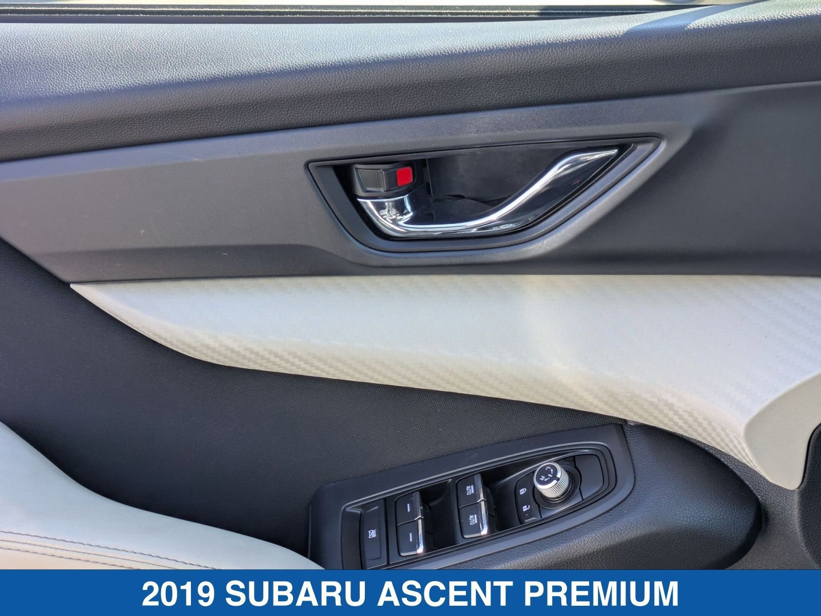 Used 2019 Subaru Ascent Premium image 13