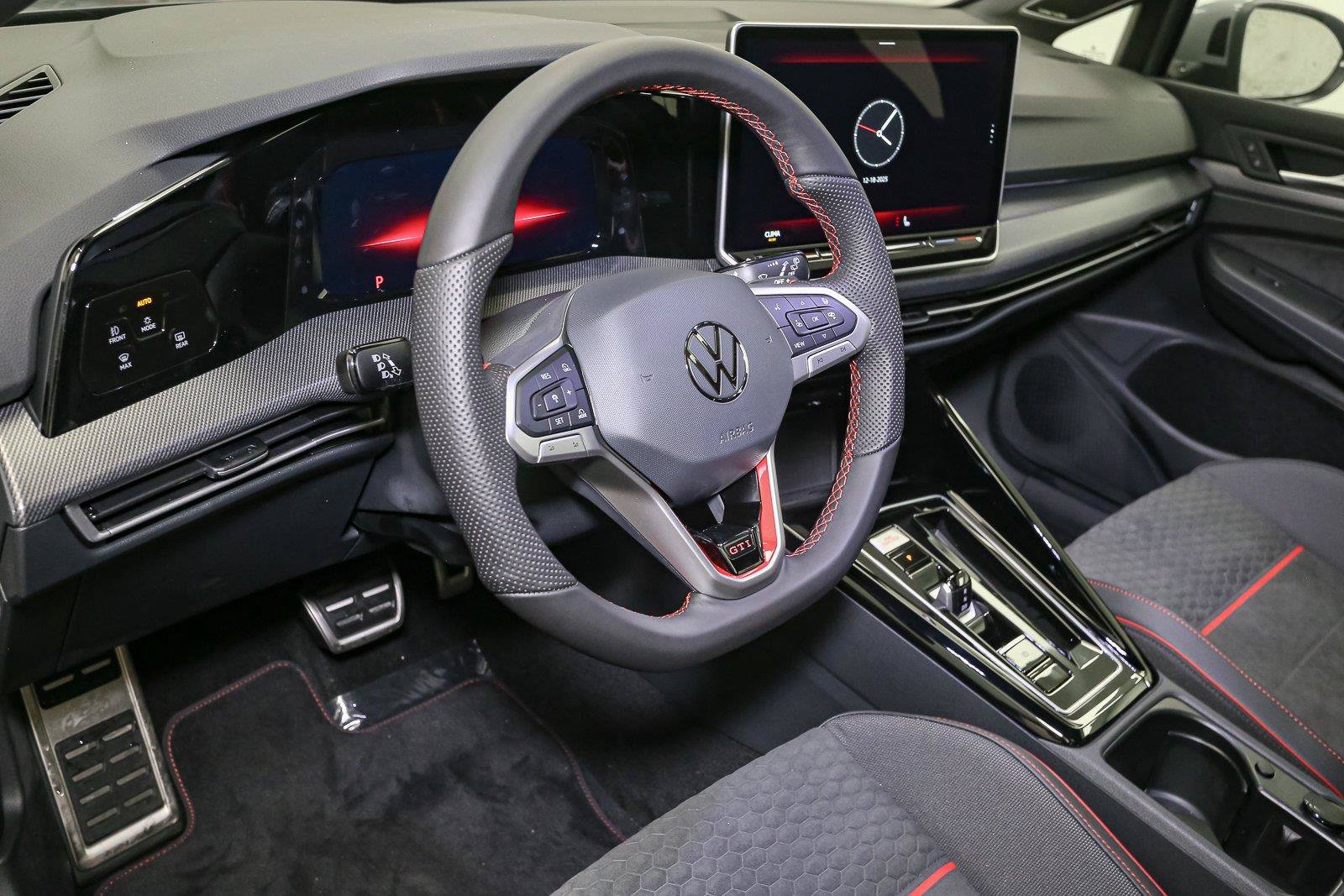 New 2026 Volkswagen GTI SE FWD image 17