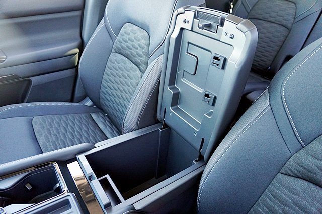 New 2026 Nissan Pathfinder SV FWD image 44