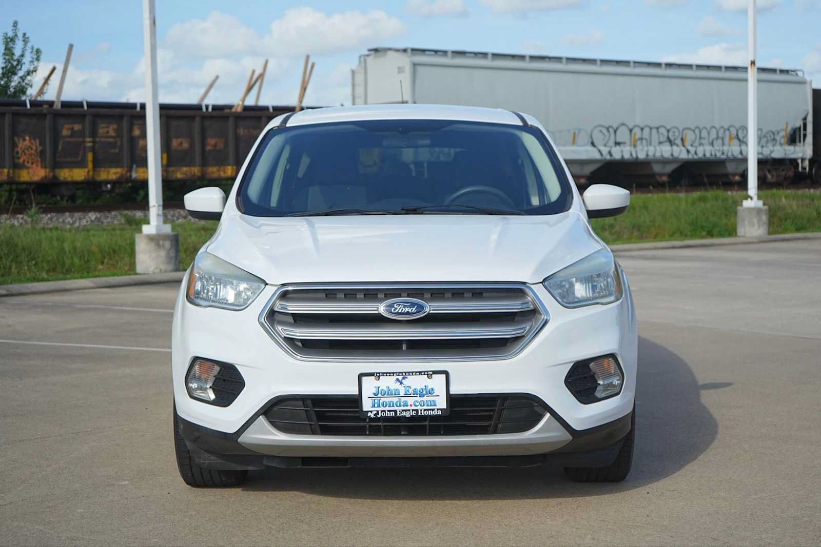 Used 2017 Ford Escape SE FWD image 6