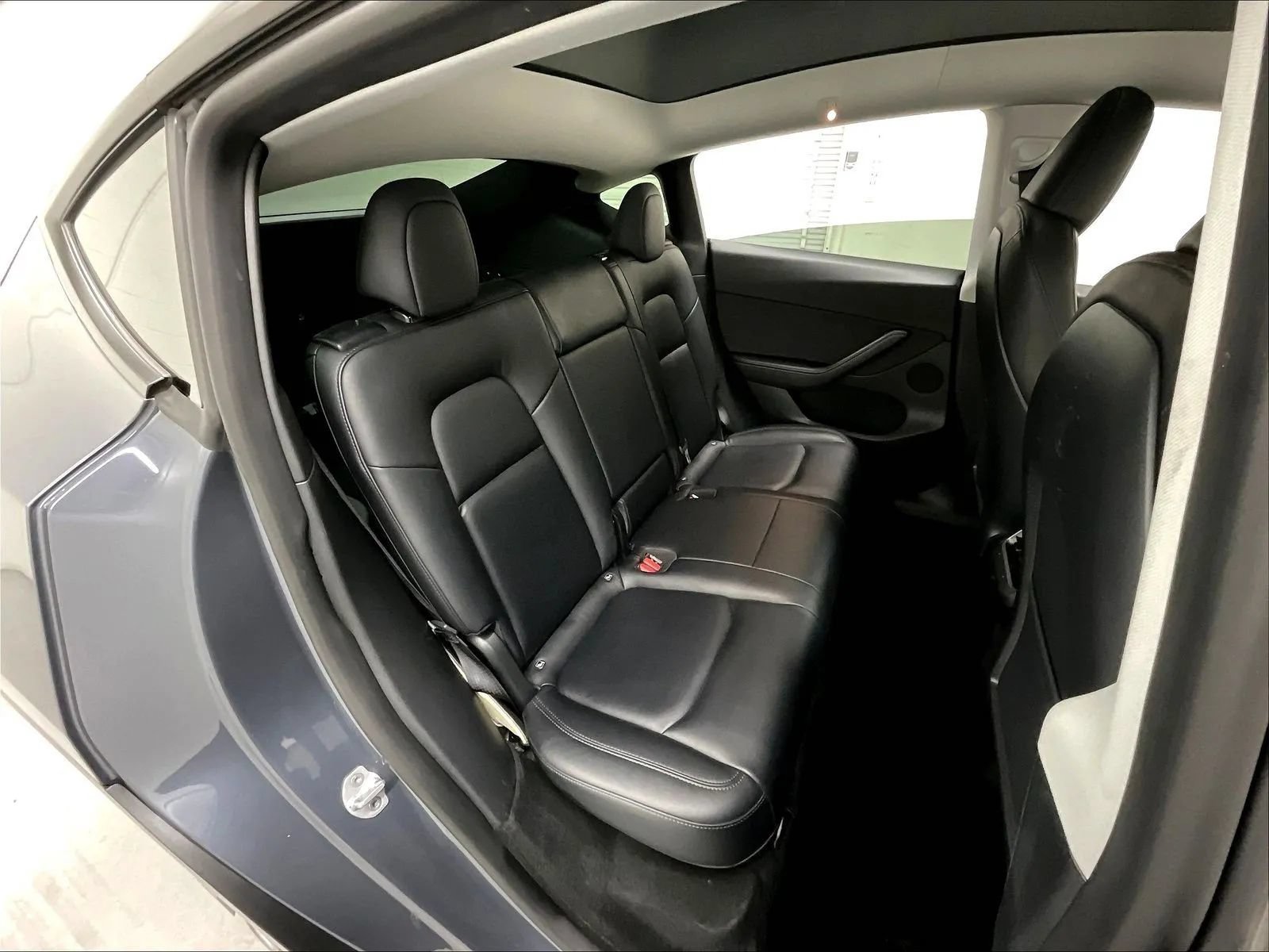 Used 2023 Tesla Model Y Long Range AWD/4WD image 15
