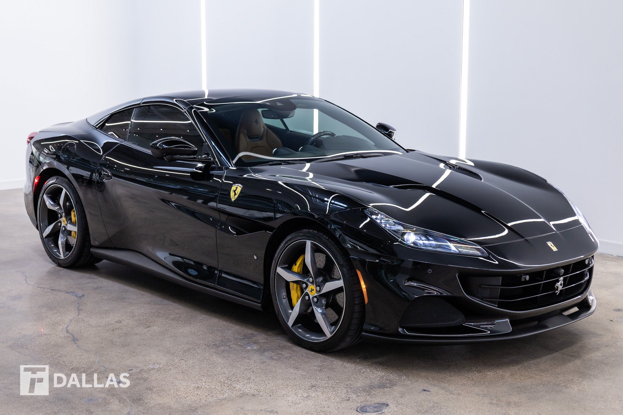 Used 2023 Ferrari Portofino M RWD image 19