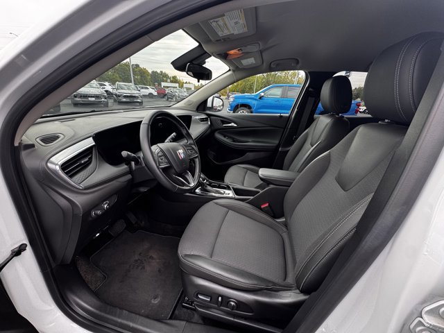 Used 2025 Buick Encore GX Preferred w/ Comfort Package image 6