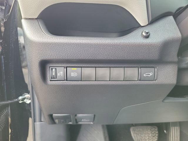 Used 2025 Toyota RAV4 XLE Premium image 15