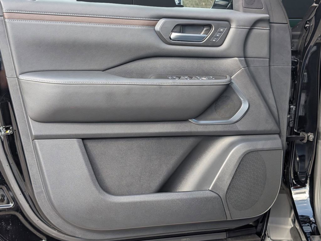 New 2026 Nissan Armada Platinum AWD/4WD image 11
