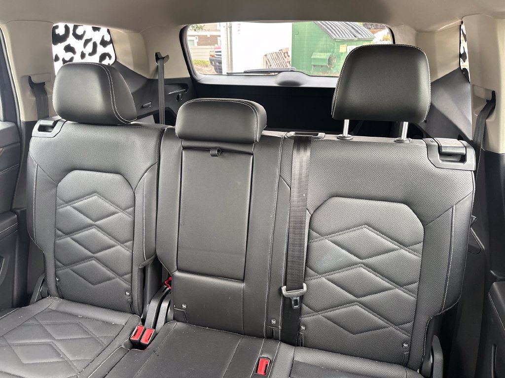 Used 2024 Volkswagen Atlas SE FWD image 46