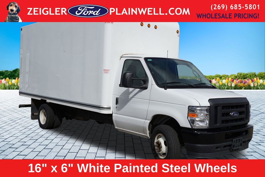 Used 2024 Ford E-450 and Econoline 450 Super Duty RWD image 7