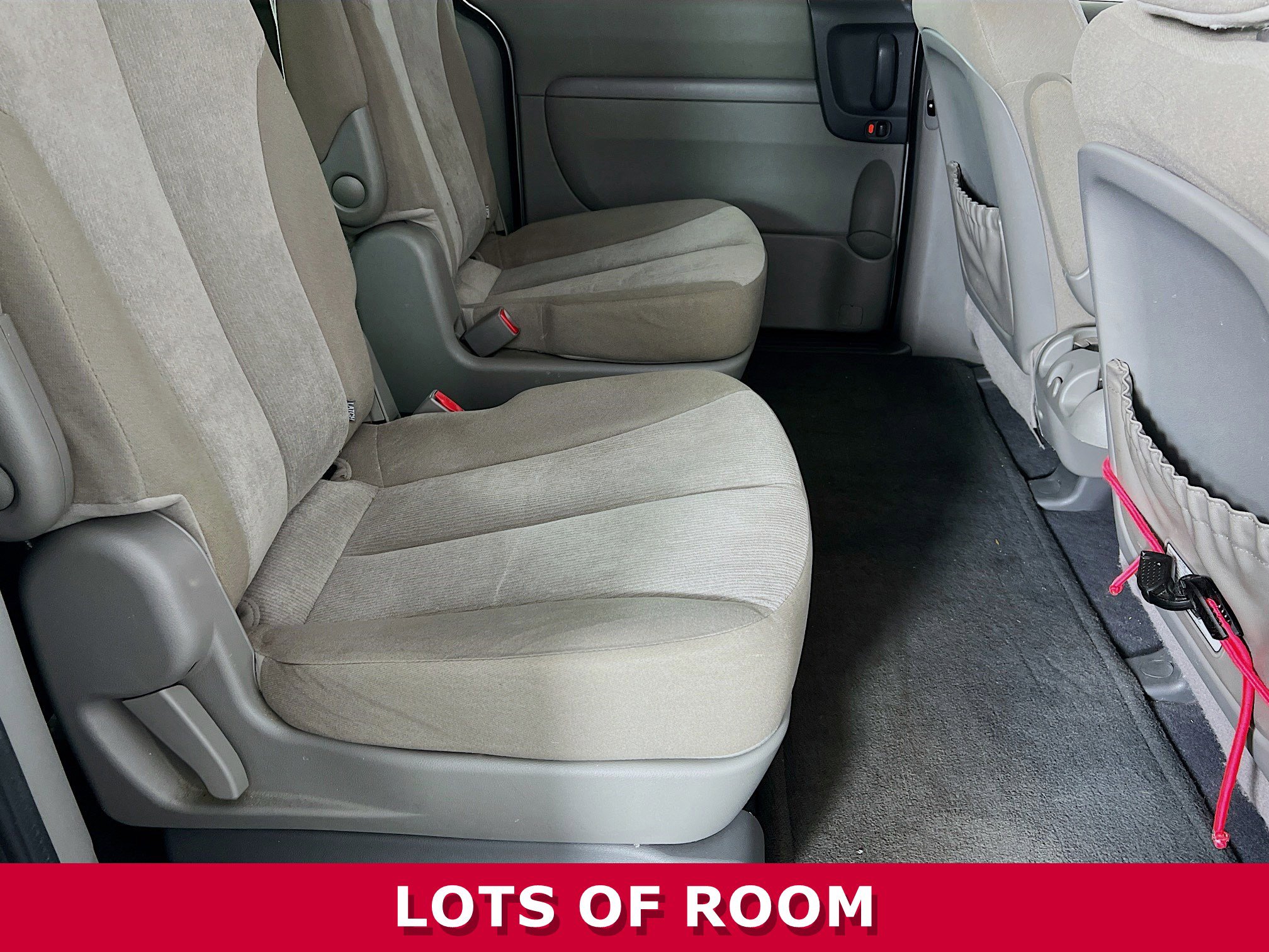 Used 2011 Kia Sedona LX image 21