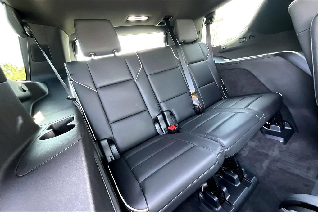 Used 2021 Cadillac Escalade Premium Luxury AWD/4WD image 35