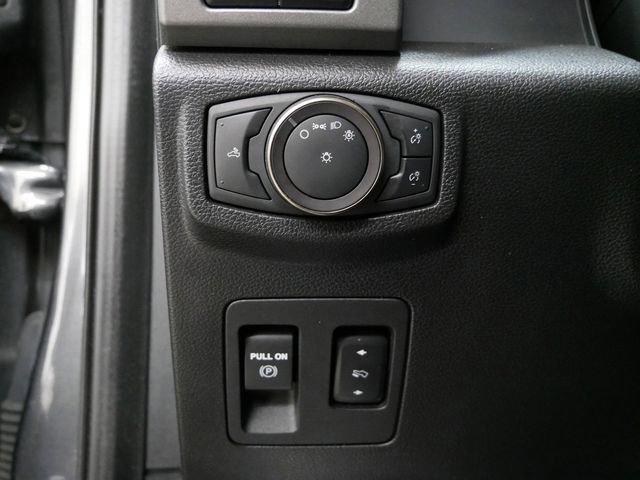 Used 2019 Ford F150 Raptor w/ Equipment Group 802A Luxury AWD/4WD image 17