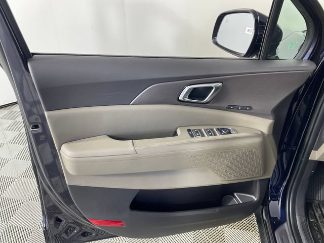 New 2026 Kia Carnival EX FWD image 13