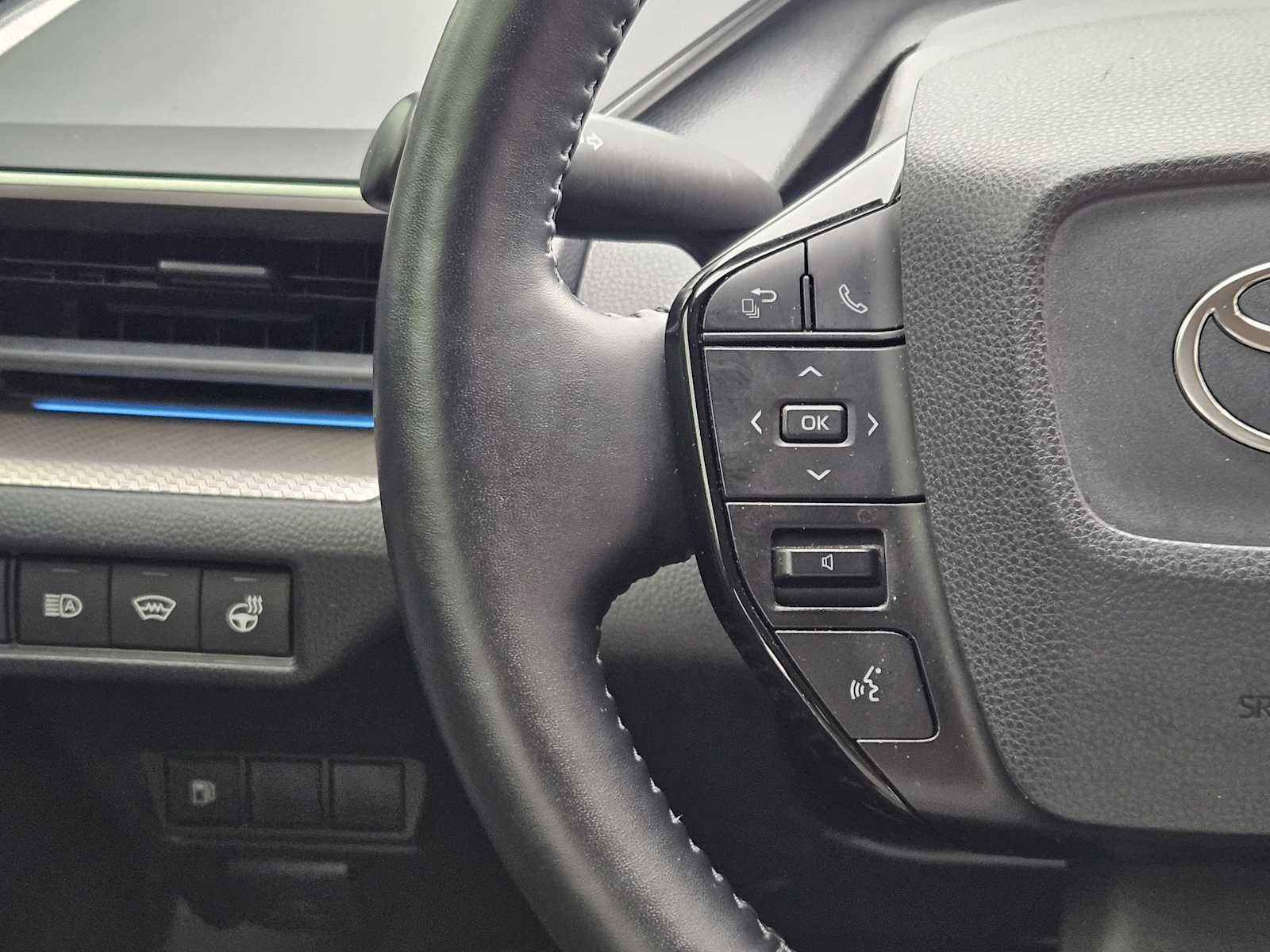 Used 2024 Toyota Prius XLE image 27