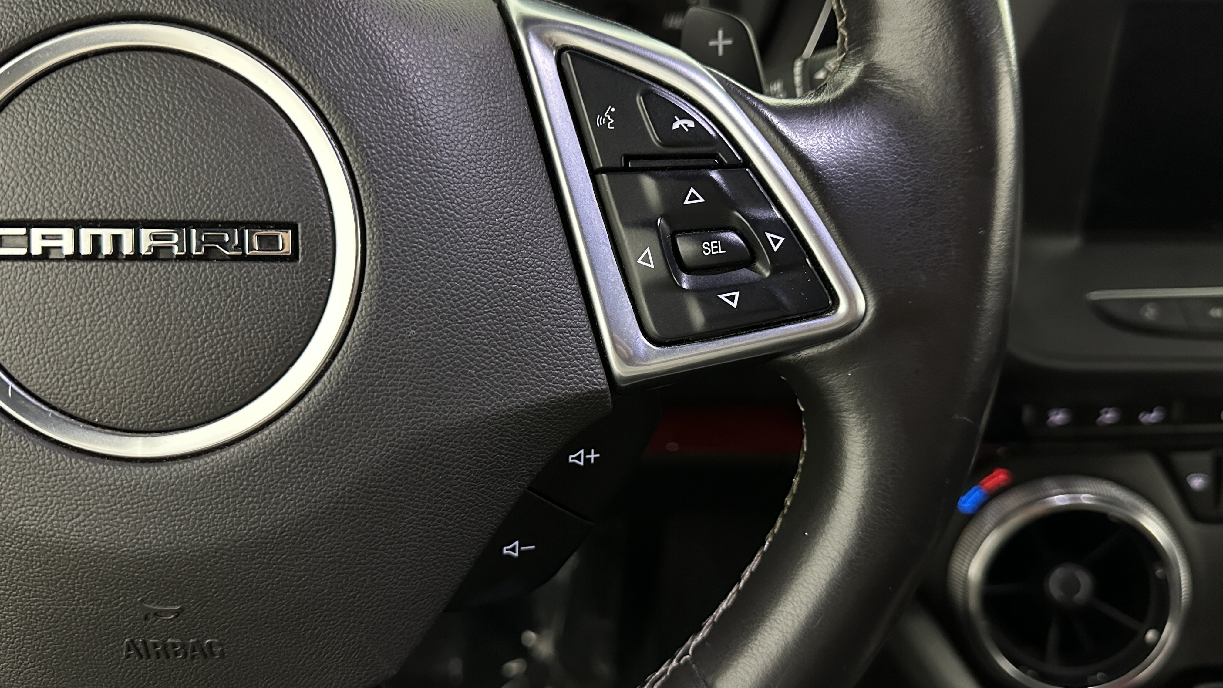 Used 2019 Chevrolet Camaro LS RWD image 26