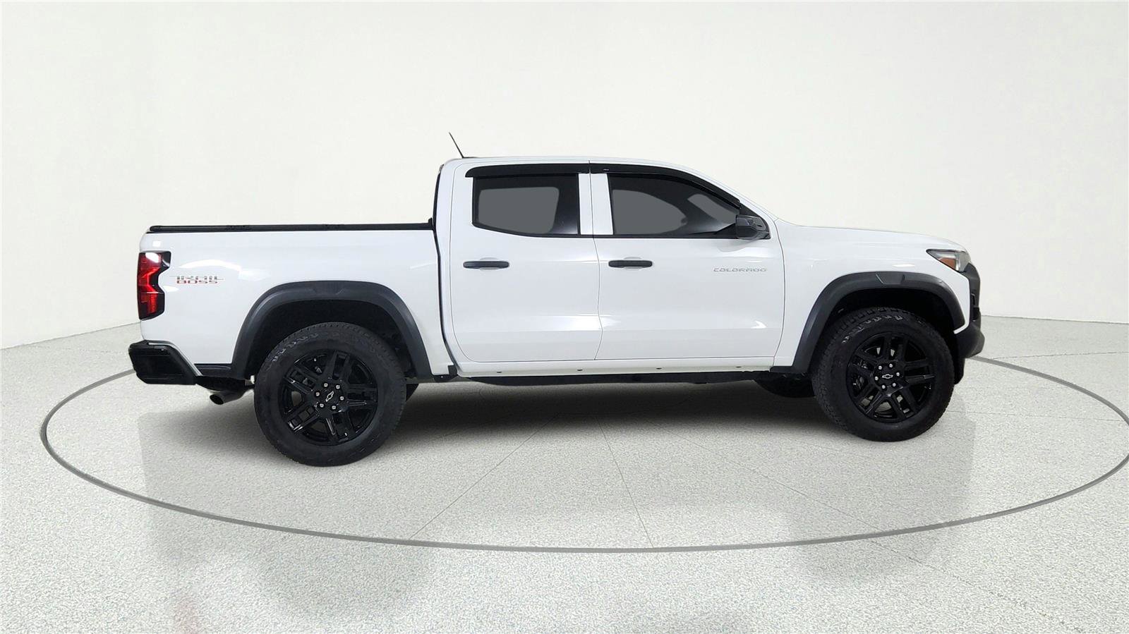 Used 2025 Chevrolet Colorado Trail Boss AWD/4WD image 6