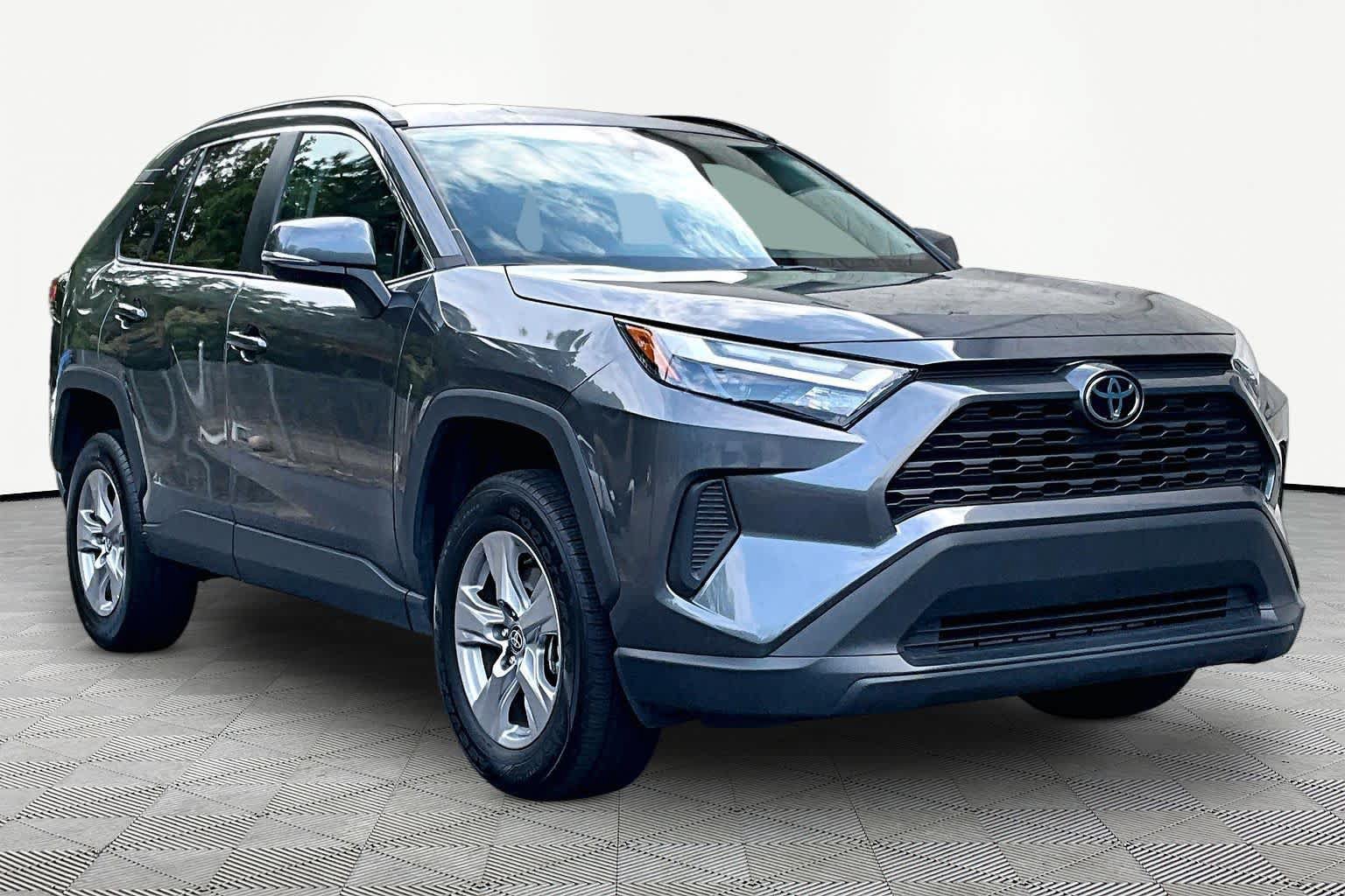 Certified 2025 Toyota RAV4 XLE FWD image 3