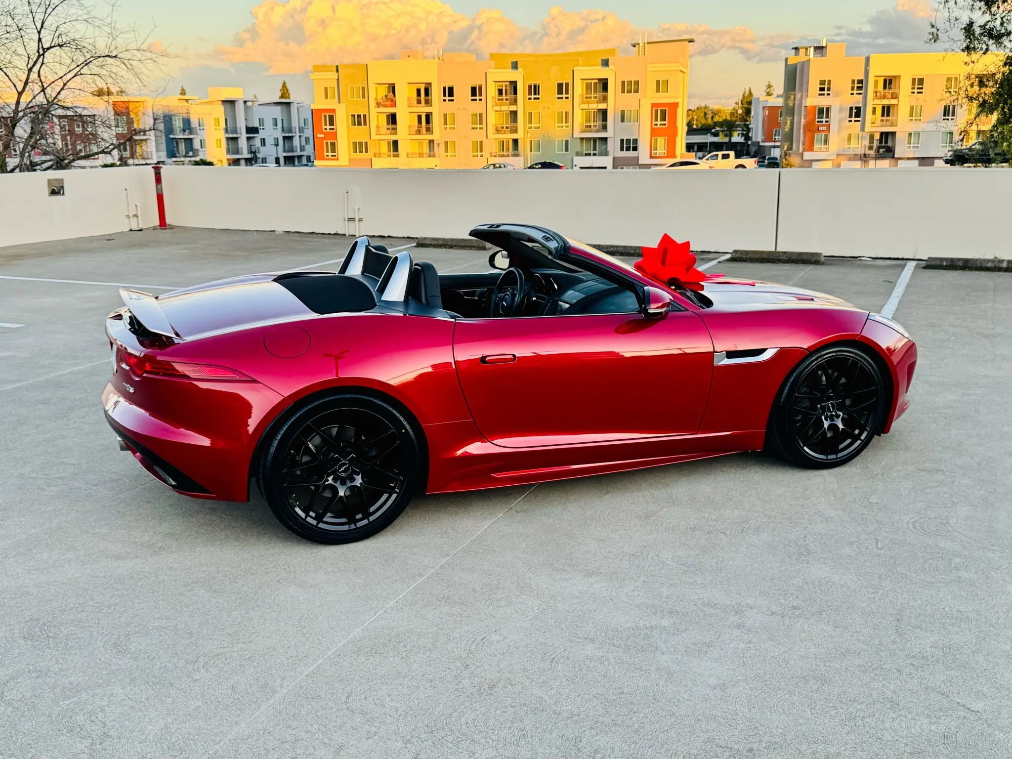 Used 2017 Jaguar F-TYPE S image 7
