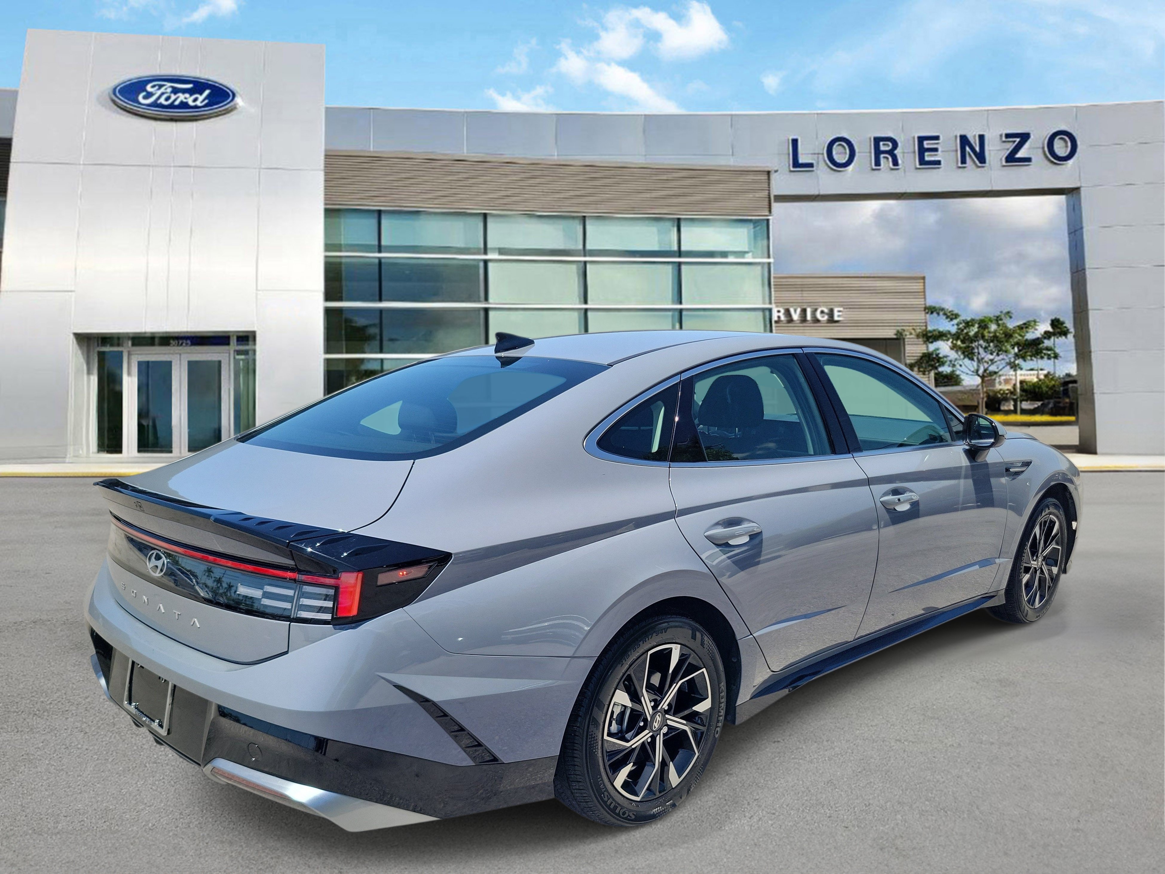 Used 2025 Hyundai Sonata SEL FWD image 5
