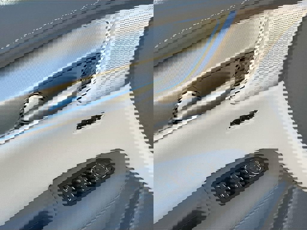 New 2025 Cadillac XT5 Premium Luxury w/ Technology Package image 18