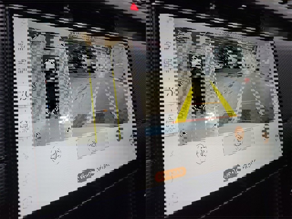 New 2025 Land Rover Discovery Sport Dynamic SE image 19