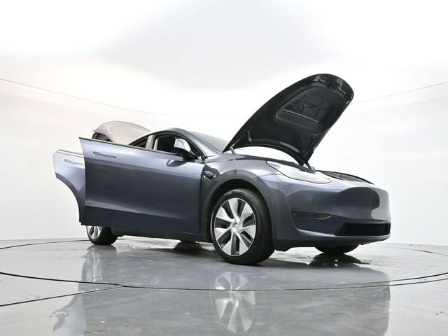 Used 2021 Tesla Model Y Long Range image 33