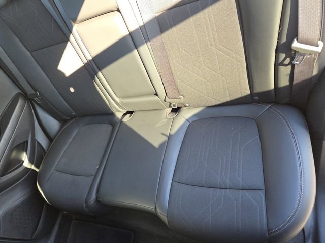 Used 2022 Chevrolet Trax LT w/ LT Convenience Package image 21